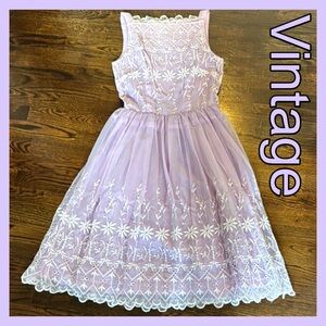 VINTAGE Lavender Floral Embroidered Dress Sz S
